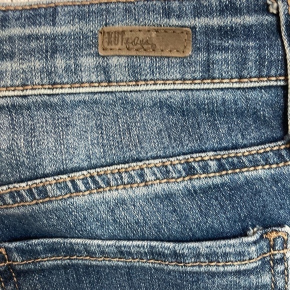 Kut From The Kloth Catherine Boyfriend Jean Shorts - Picture 7 of 8